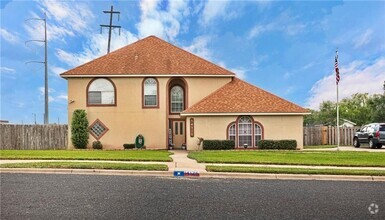 Building Photo - 14126 River Rock Dr