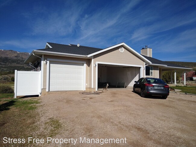 Foto del edificio - 3 br, 3 bath House - 443 North Harmony Drive