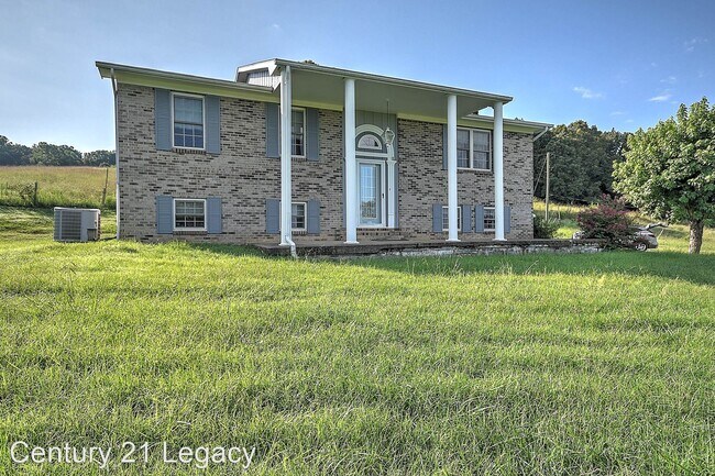Building Photo - 3 br, 2 bath House - 1530 Iron Bridge Rd