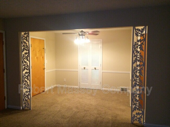 Building Photo - 2212 Steier Ln