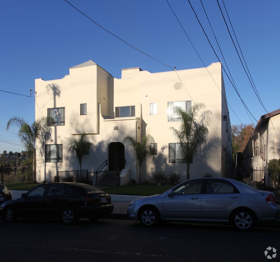 Building Photo - 131 S Avenue 63
