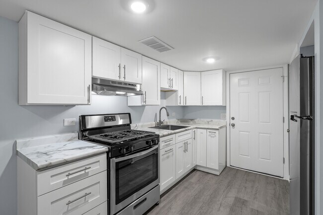 Foto del edificio - 5620 N Marmora Ave