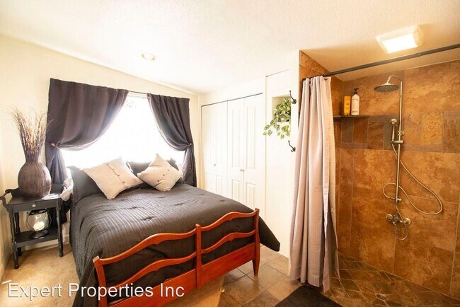 Building Photo - 1 br, 1 bath House - 2345 Finley Lane #2