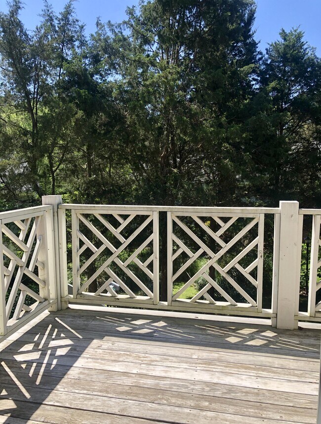 Foto del edificio - 5630 Amity Springs Dr