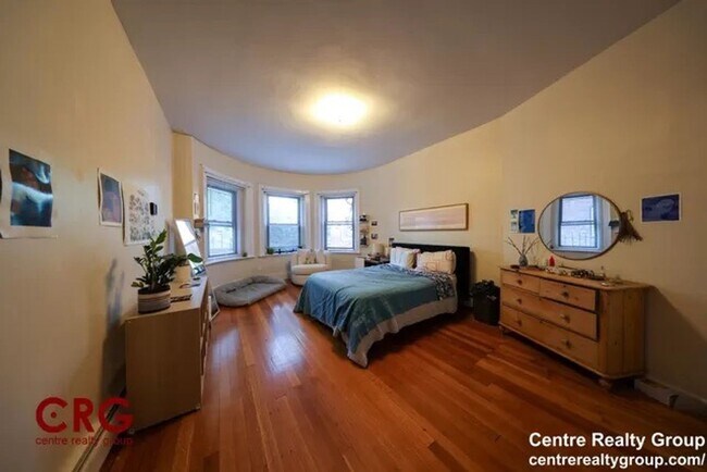 Photo - 9/1 Oversized 1BR near Washington Square w... Apartment