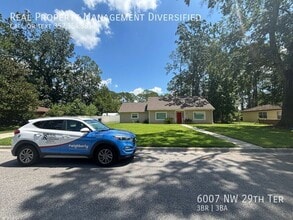 Building Photo - 6007 NW 29th Ter