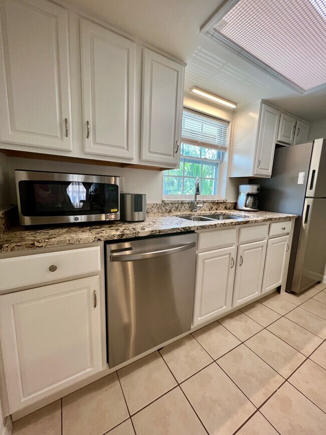 Foto del edificio - 294 Berkshire Ln