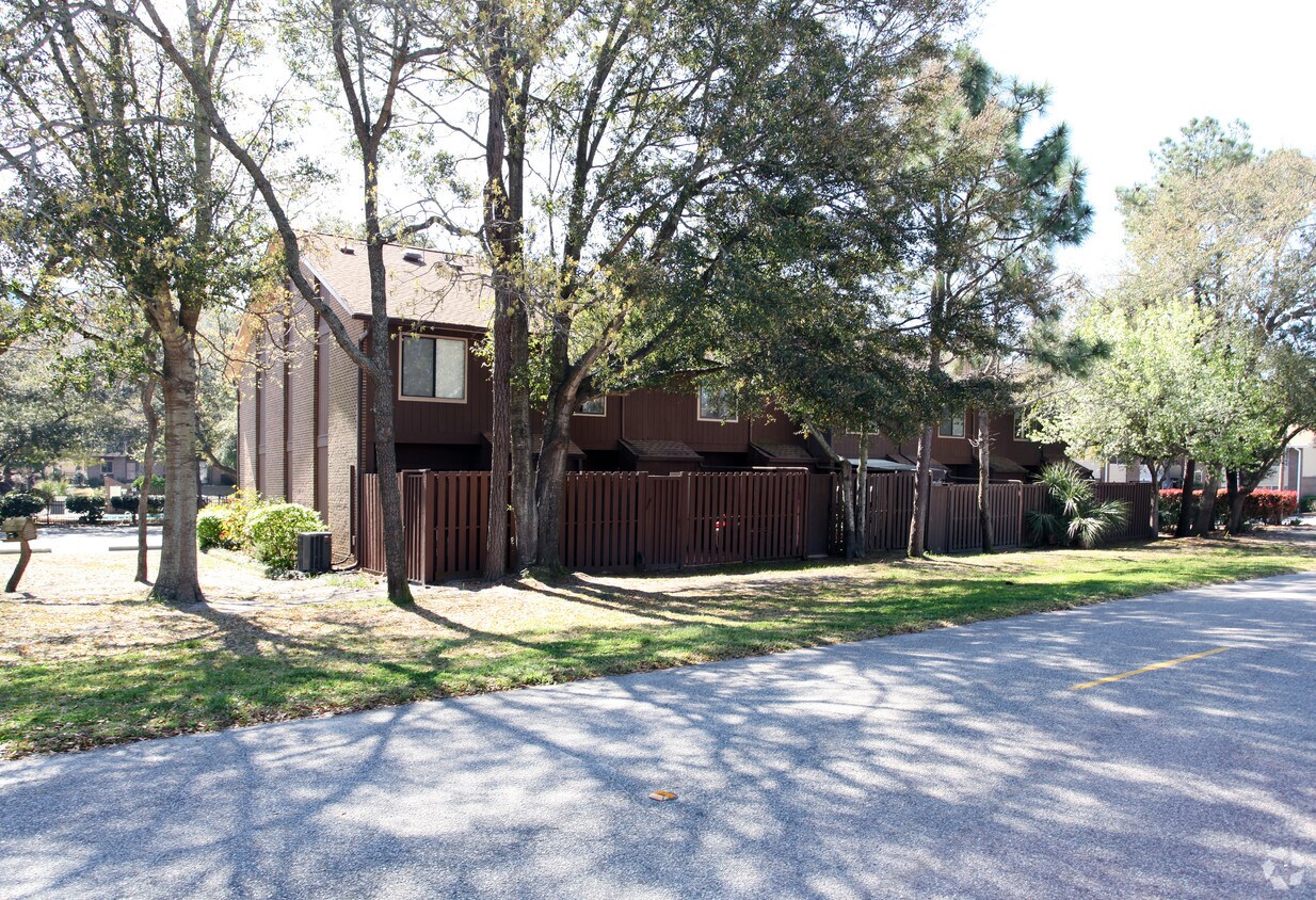 Tanglewood Apartments in Myrtle Beach, SC