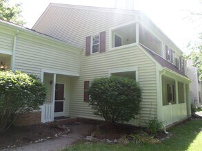 Building Photo - 203 Chowning Pl
