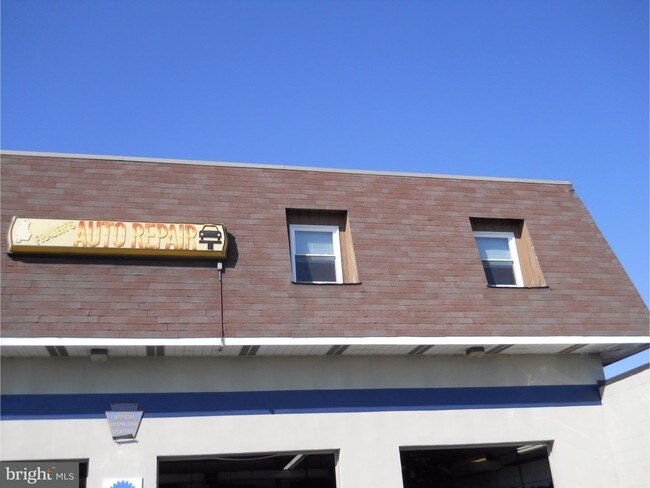 Building Photo - 403 Old Limestone Rd