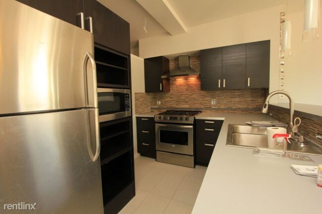 Building Photo - 2 br, 1 bath House - 5032 5th Avenue