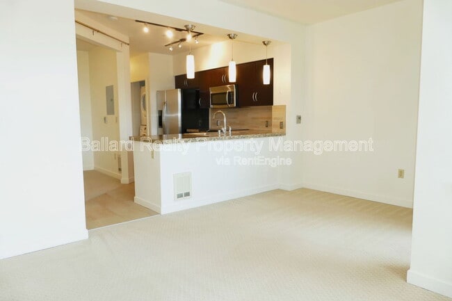 Building Photo - 5450 Leary Ave NW