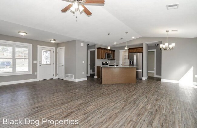 Foto del edificio - 3 br, 2 bath House - 4701 Sunflower Slope ...