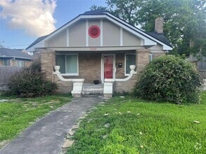 Building Photo - 2210 Alabama St