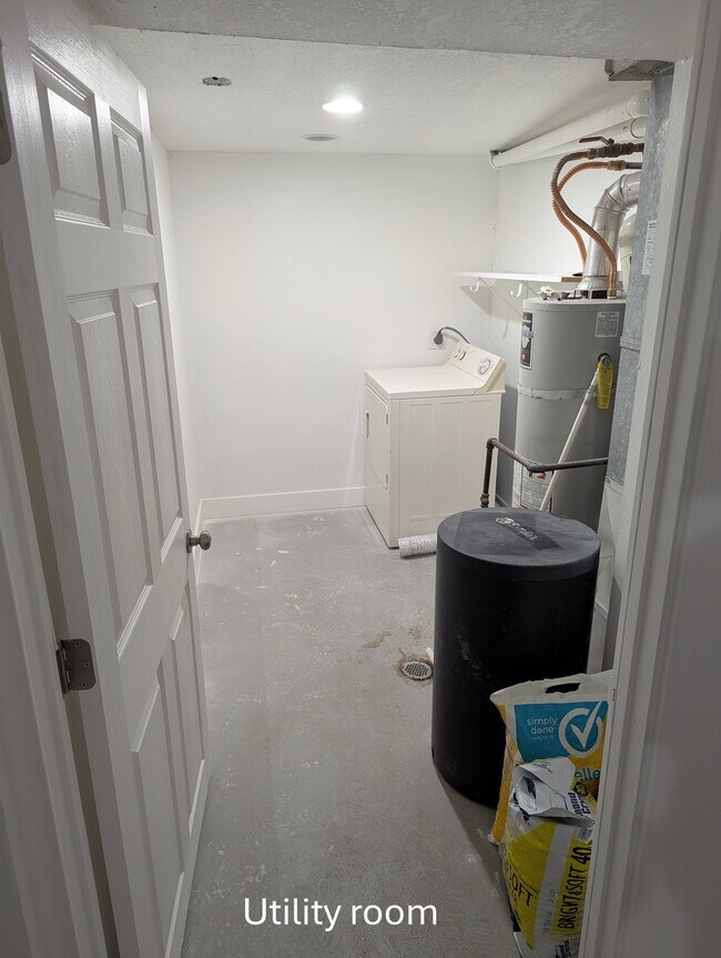Utility room - 174 E Main St
