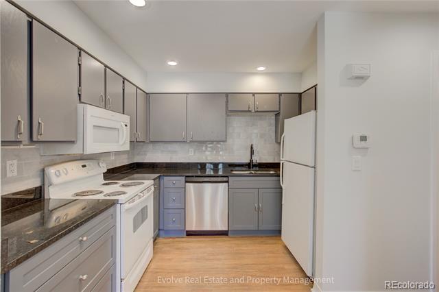 Foto del edificio - 7903 York St
