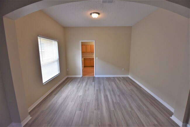 Building Photo - 4406 Park Eden Cir