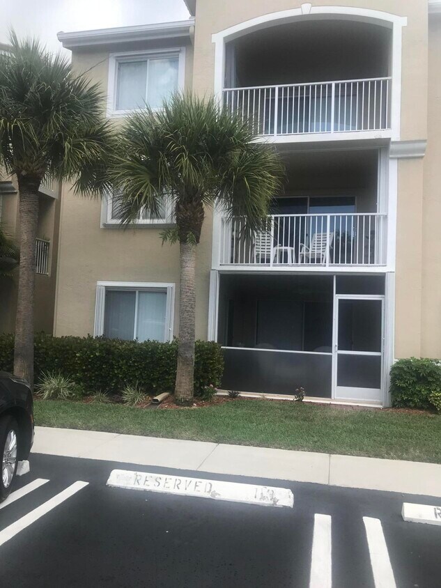 Primary Photo - 236 Village Blvd