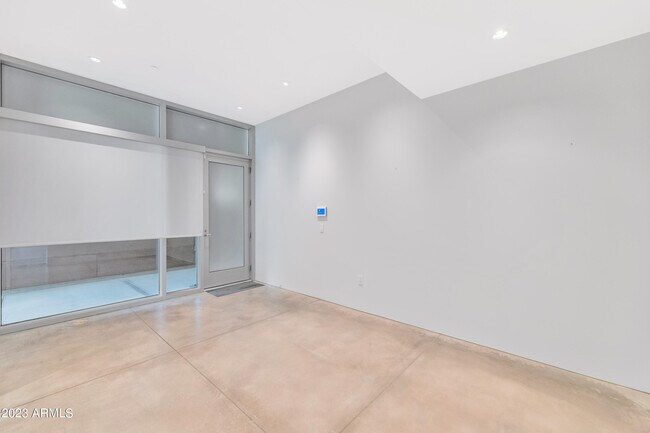 Building Photo - 4745 N Scottsdale Rd