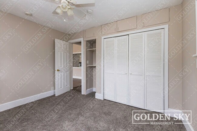 Foto del edificio - 409 S Celia Ave