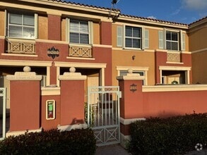 Building Photo - 6201 NW 114th Pl