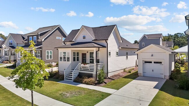 Foto del edificio - Beautiful 2 Bedroom/2 Bath in Chatham Park...