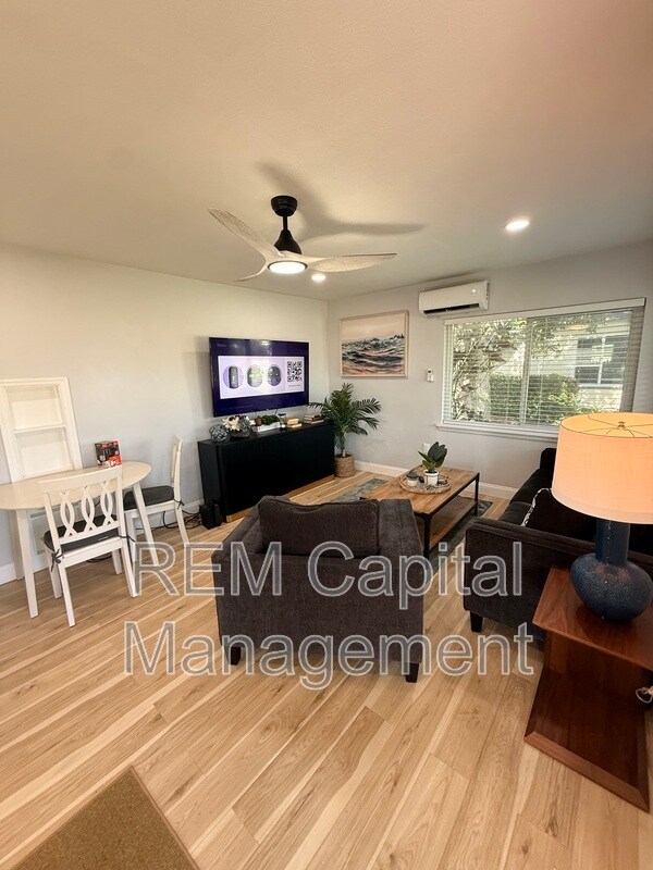 Foto del edificio - 300 30th Ave N