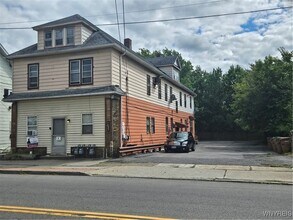Building Photo - 1037 Walden Ave