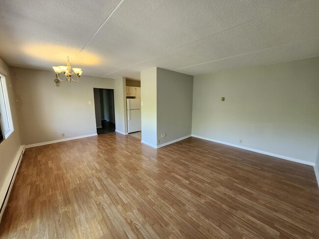 Building Photo - 155 Mystery Lake Dr