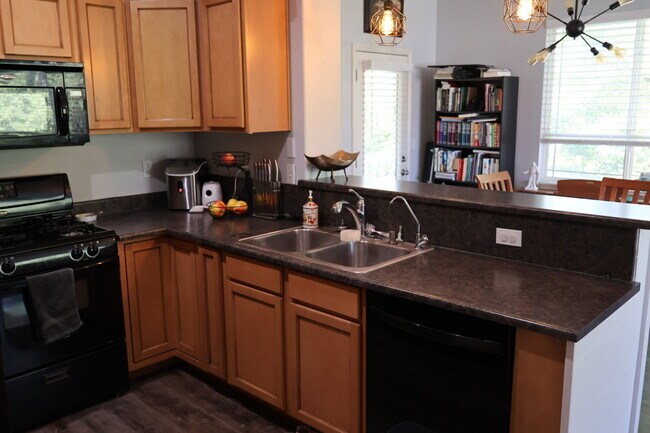 Building Photo - 54 S 1520 W