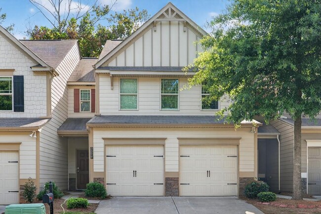 Building Photo - 3277 Castleberry Village Dr