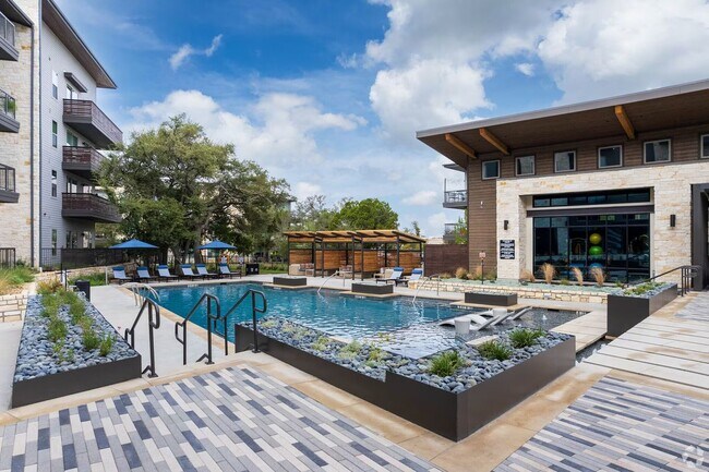 Building Photo - 13100 Avery Ranch Blvd
