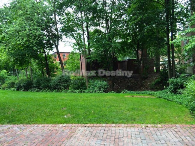 Building Photo - 1 Watermill Pl