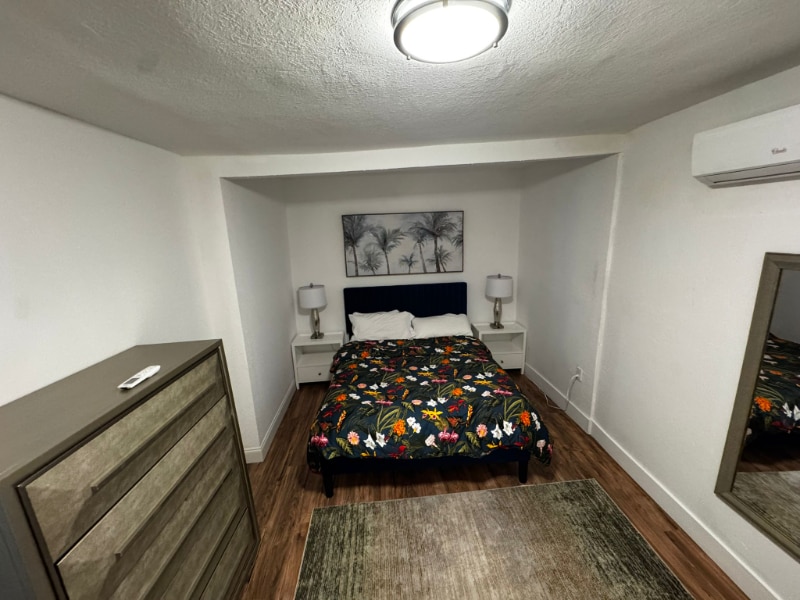 Photo - 160 NW 60th St
