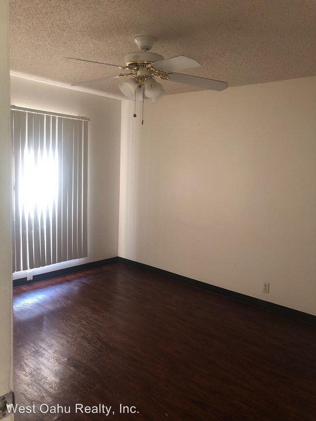 Building Photo - 2 br, 1 bath House - 91-1062 Mikohu St #4U