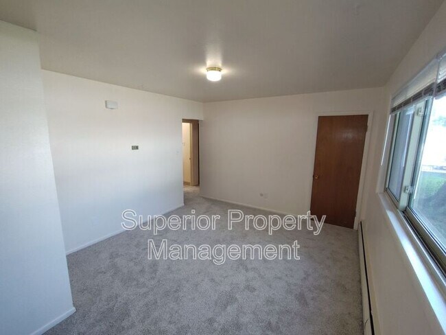 Foto del edificio - 3021 Kelley Dr