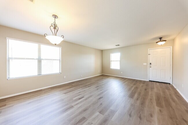 Building Photo - 3012 W Running Deer Trail