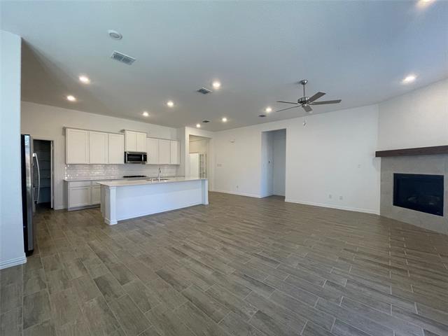 Building Photo - 3104 Cottonwood Ln