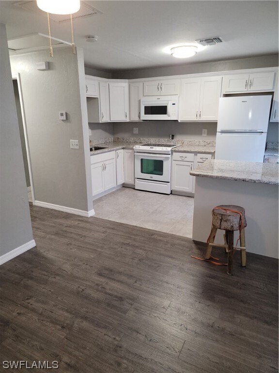 Building Photo - 10441 Gladiolus Dr
