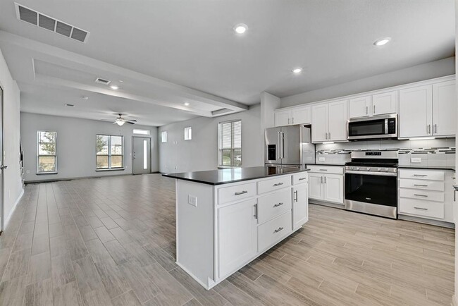 Building Photo - 5513 Charles Merle Dr.