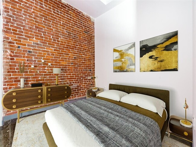 Building Photo - The Broadway Lofts