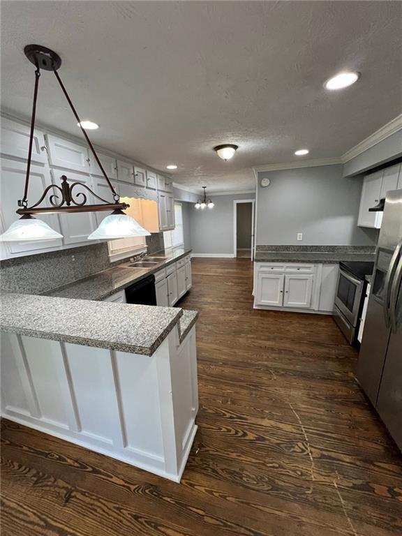 Building Photo - 548 Los Alamos Pl