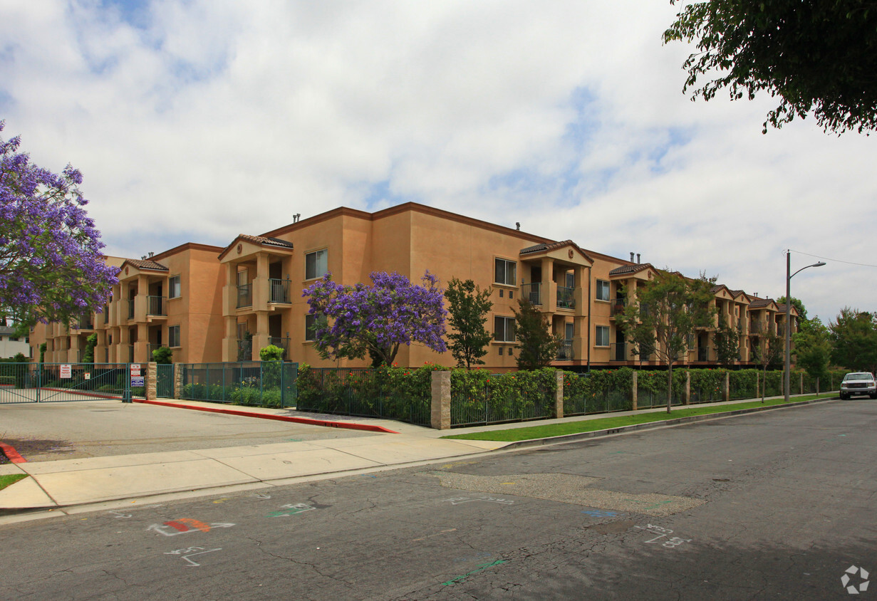 Building Photo - Osage Senior Villas