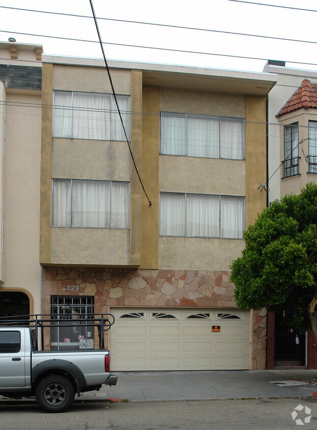 Foto del edificio - 331 24th Ave