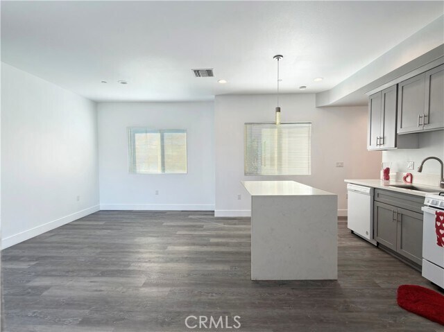 Building Photo - 1489 Atlantic Ave