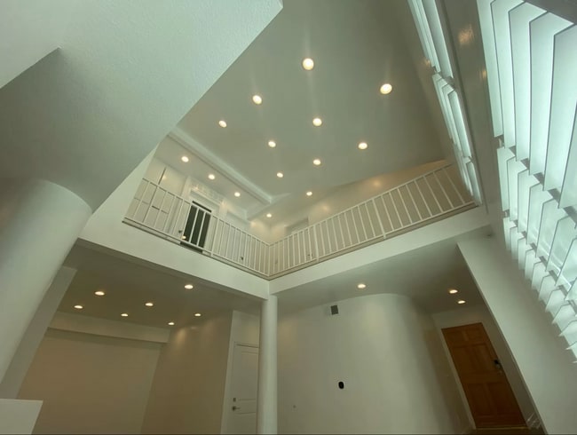 High Ceilings - 7301 Vassar Ave
