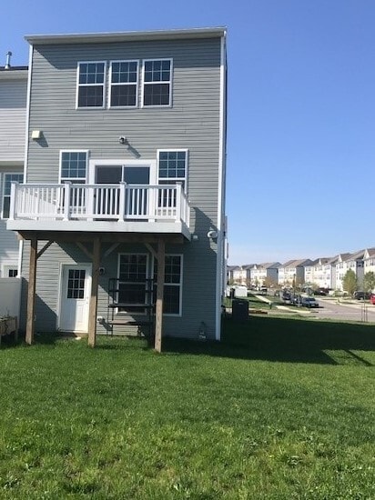 Rear - 13102 Nittany Lion Cir