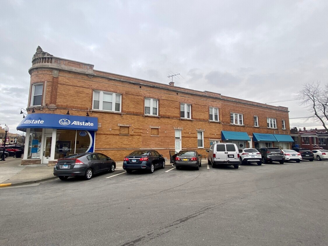 Primary Photo - 2209 Highland Ave