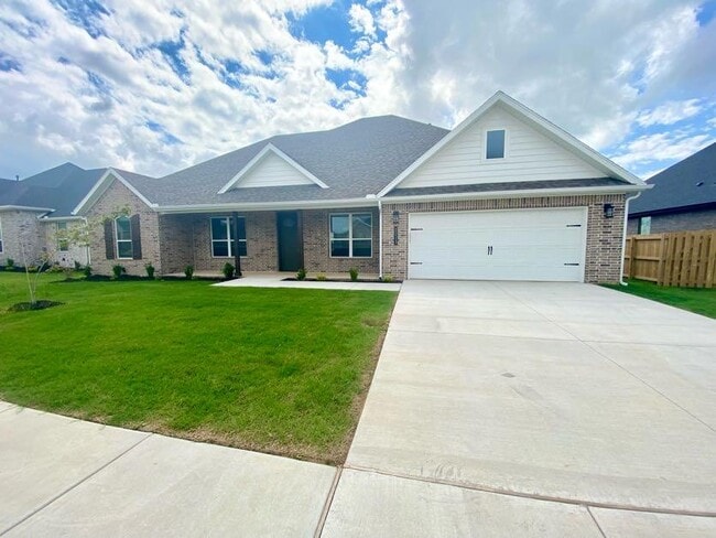 Building Photo - 2213 Abbott Ln