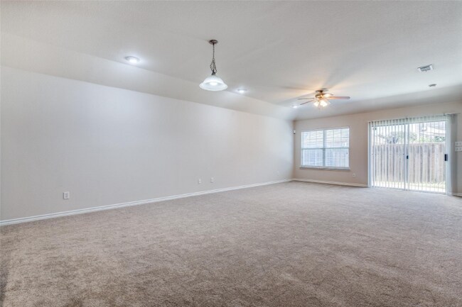 Building Photo - 5813 Stone Mountain Rd